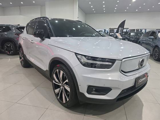 VOLVO XC40 P8 RECHARGE ELECTRIC BEV PURE AWD VOLVO XC40 P8 RECHARGE ELECTRIC BEV PURE AWD